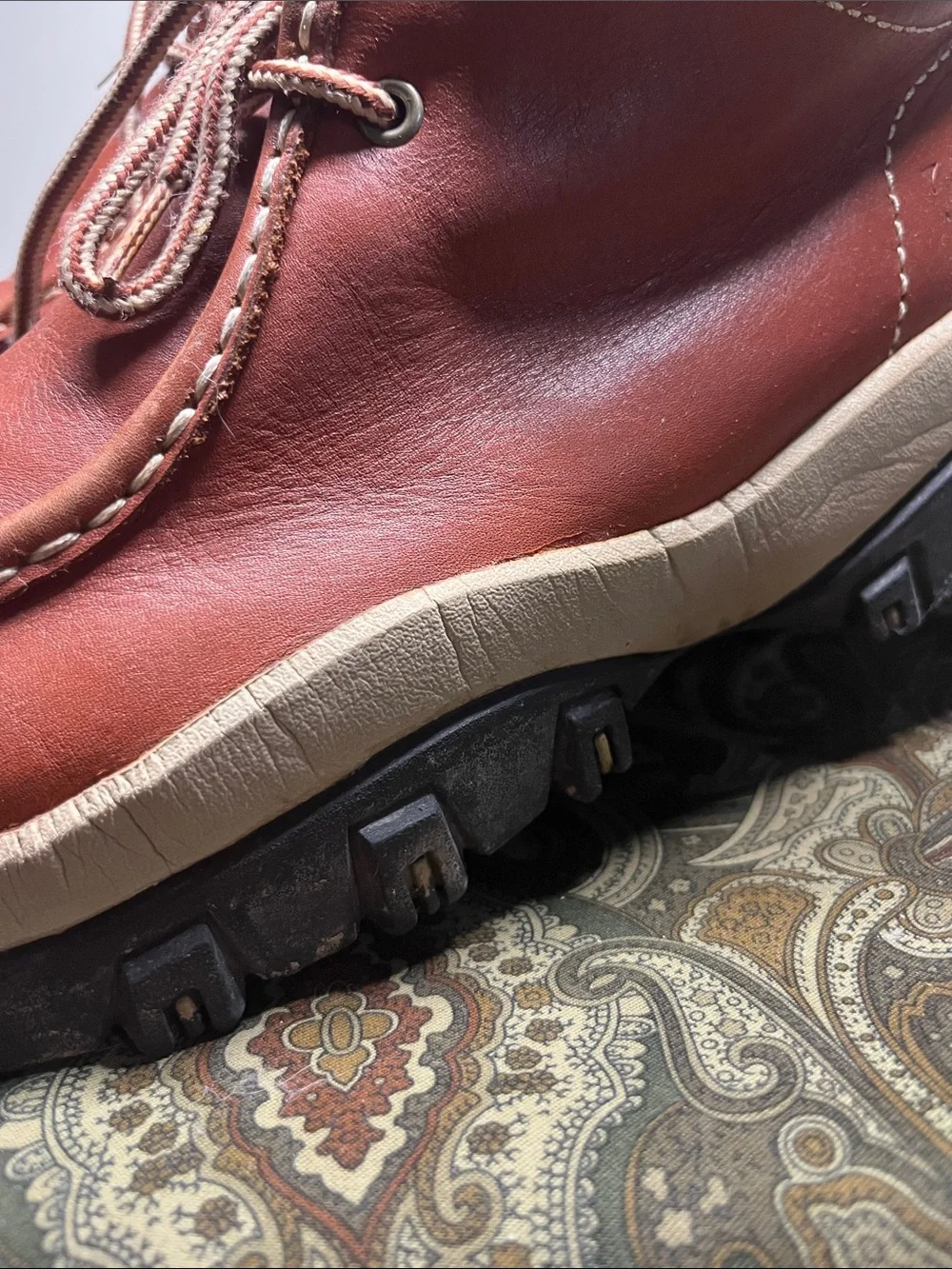 Men's Chukka Boots in Rust Brown Leather with Beige Collar- 12M